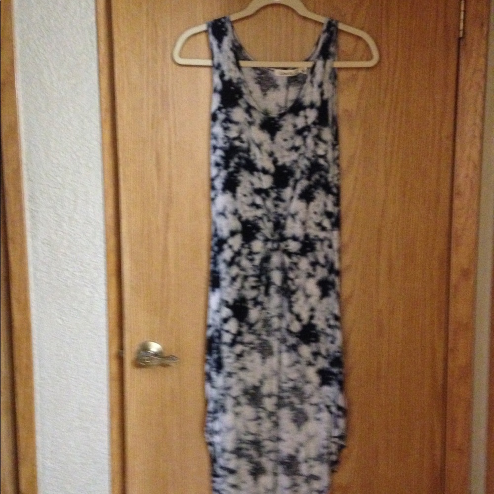 High low tye dye long top knotted at center